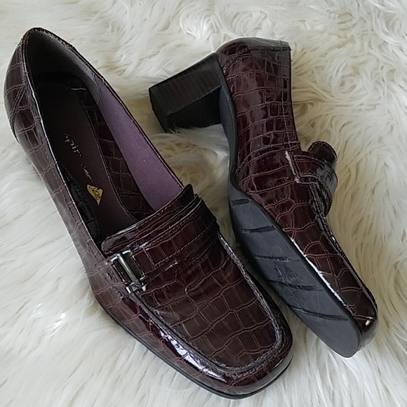 Easy Spirit Shoes - Easy Spirit heeled loafers